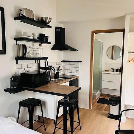 Ferienwohnung La Petite Grange - 5 Mn Gare Sncf - Wifi & Netflix Niort Exterior foto